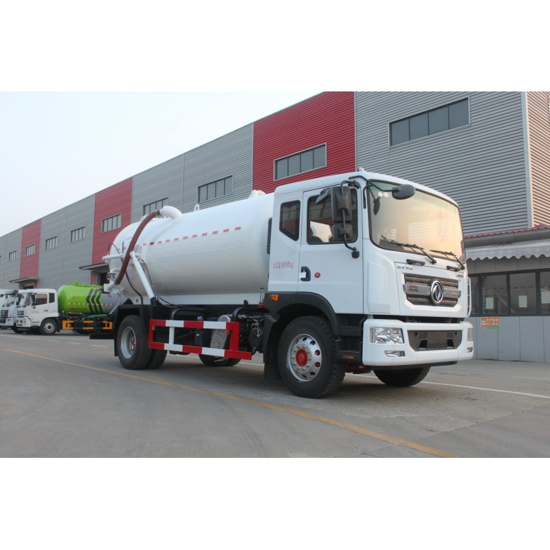 Italian Jurop Vacuum Pump And Rotating Boom Featured Dongfeng Guo6 Sewage Suction Truck For Heavy-Duty Waste Management