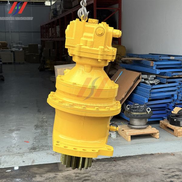 Excavator Oscillating Motor 207-26-71190 Komatsu Travel Motor Assembly PC 340-7K Engine
