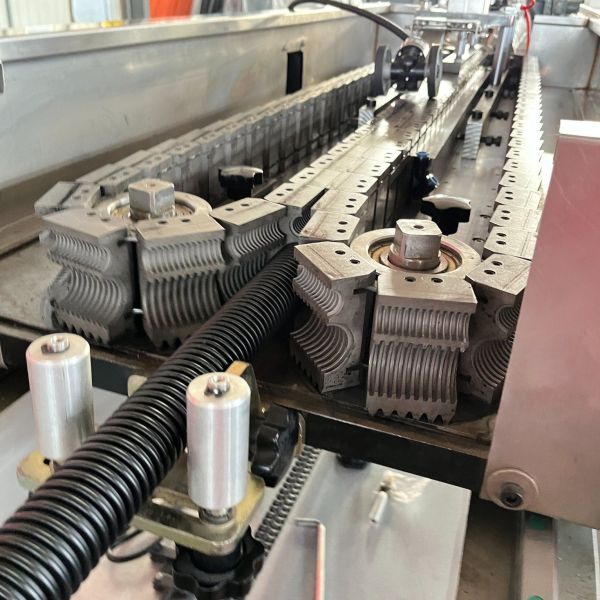 Plastic PE/PP Single Wall Corrugated Conduit Pipe Making Machine