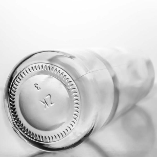 Customized Super Flint Round Clear Glass Bottle for Gin Rum Vodka Whisky 580ml 1000ml