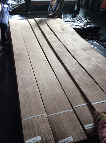 Walnut Veneer: American Black Walnut Wood Veneer, Flat Cut or Quartered
