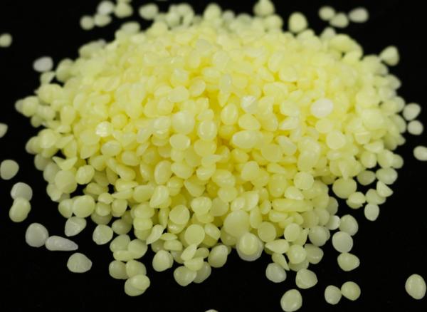 FDA Cosmetic Grade Beeswax Pellets For Lip Balm , Lipsticks Beeswax Beads Yellow