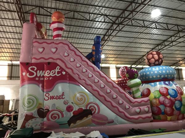 Corrediça seca personalizada da casa inflável alta dos doces para o Natal