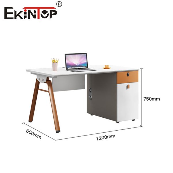 Офисный стол в современном стиле с шкафом для хранения