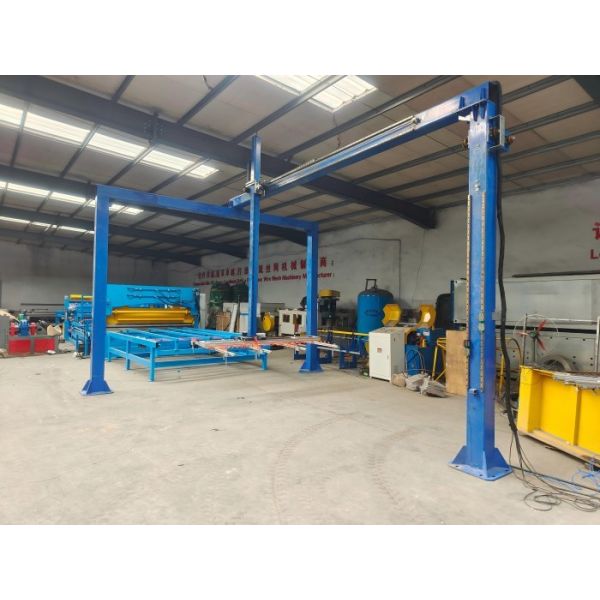 Capacity 60 Pcs Mesh Size 50*200mm Servo Motor 3.5kw Fence Mesh Welding Machine