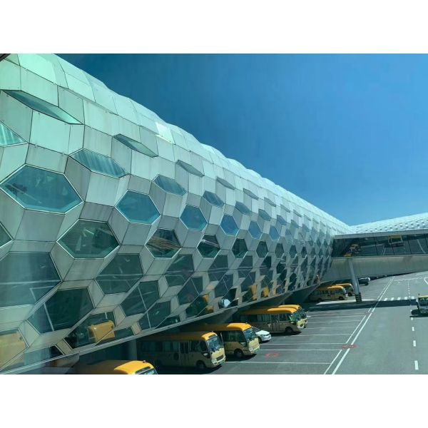 Extensión continua del equipo acanalado de aluminio de la base