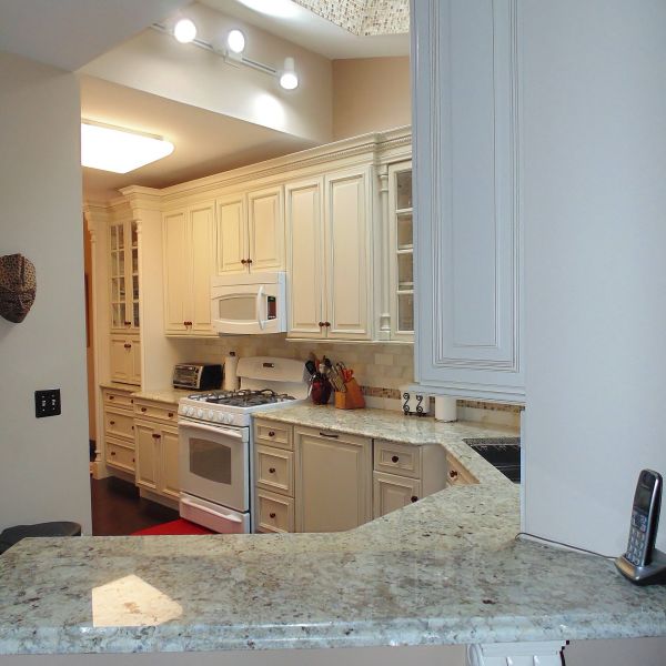 High Quality Farmhouse Cabinet Doors Kitchen White Soild Wood Rustic Cabinets Kitchen Cabinet Designs