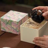 Boîtes cadeaux rigides et de base sur mesure avec emballage de luxe avec plateau en mousse ou en papier