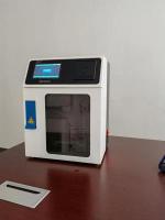 K/Na/Cl/Ca/PH/Li Electrolyte Analyzer Is Based na tecnologia avançada de Ion Selective Electrode (ISE)