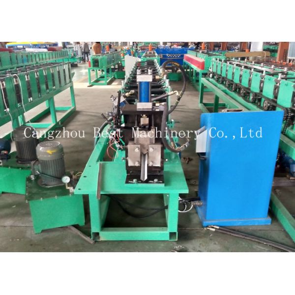 Крен стержня угла стены углового шарика гипсокартона стальной формируя машину л раздел для здания крыши