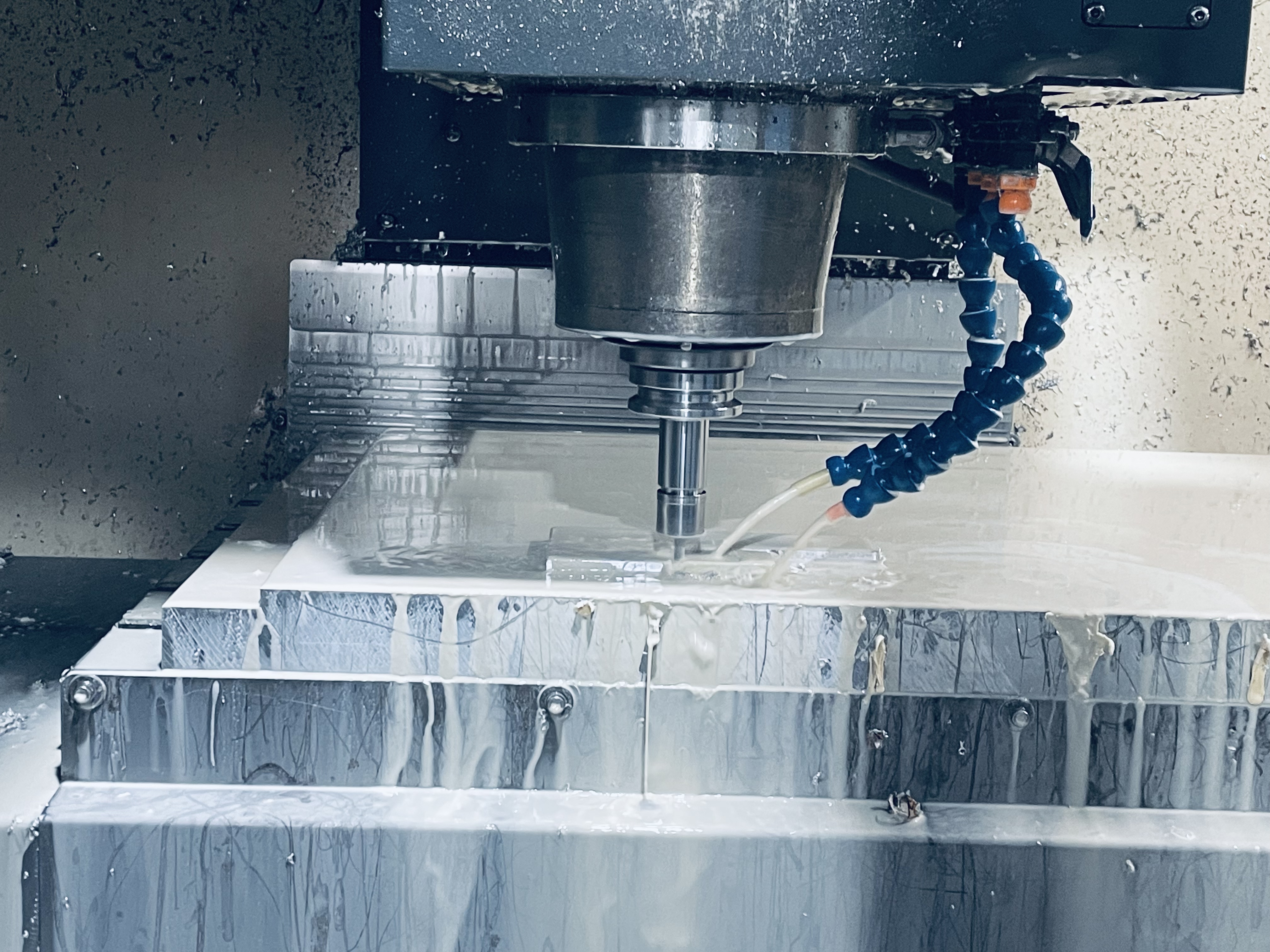 Ra0.2 подгоняло титан частей 0.0002in CNC подвергая механической обработке серебряный