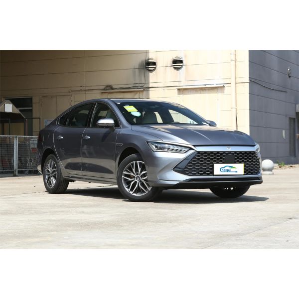 Spacious 5-Seater Compact Sedan BYD Qin Plus Dm-2024 Dm-I Honor Version 120Km PHEV Car