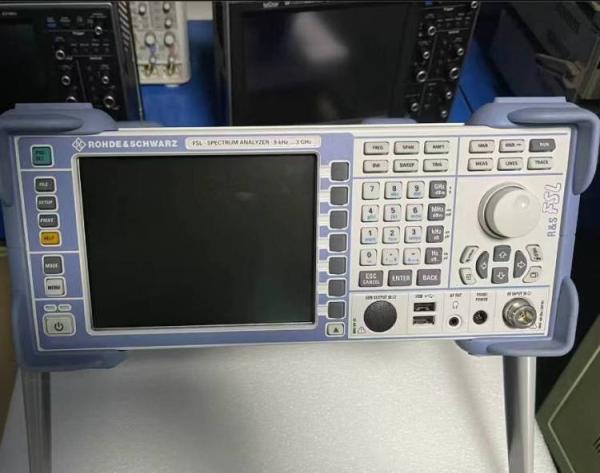 FSL3 Analista de espectro de 3 GHz ligero usado por Rohde & Schwarz
