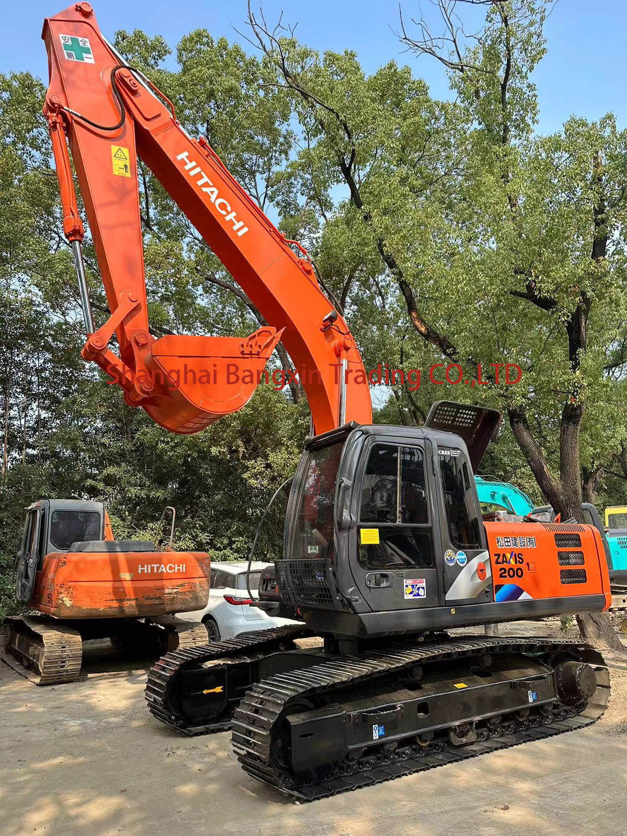 Affordable Used Hitachi ZX200 Excavator with High Working Efficiency and Performance