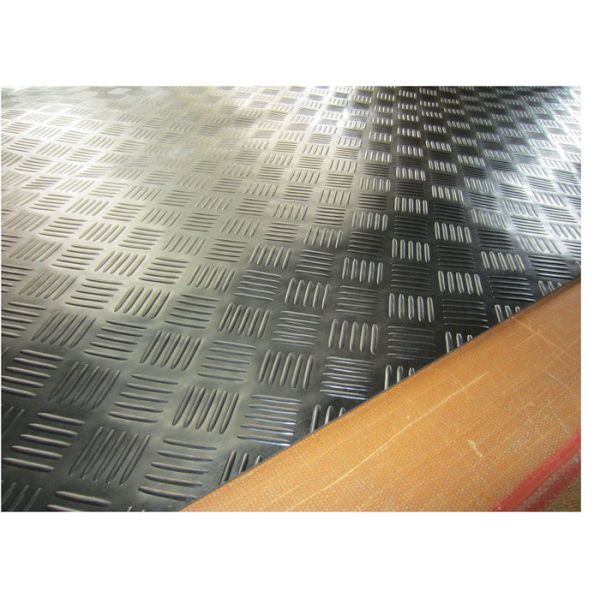 Циновка промышленной ранга резиновая/резиновая плотность листа 1.25-1.6г/Км3 набивкой