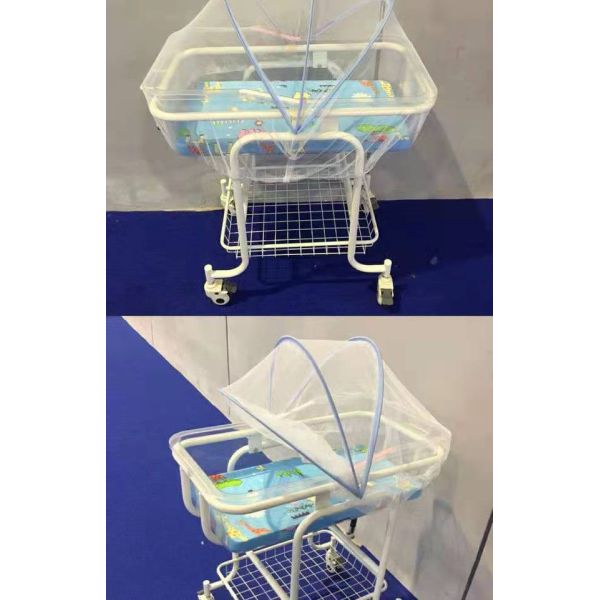 Tilted Hospital Baby Cot , 900mm Manual Medical Bed
