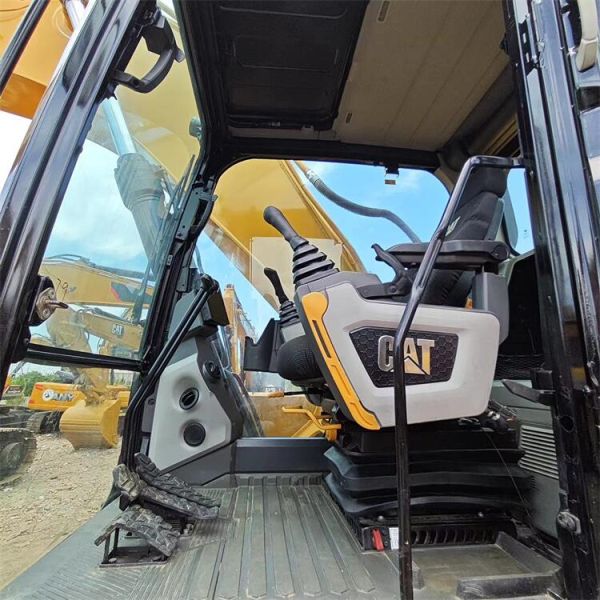 Japan original CAT320GC 320GX 323GC 3236GC 330GC Excavator With Original parts