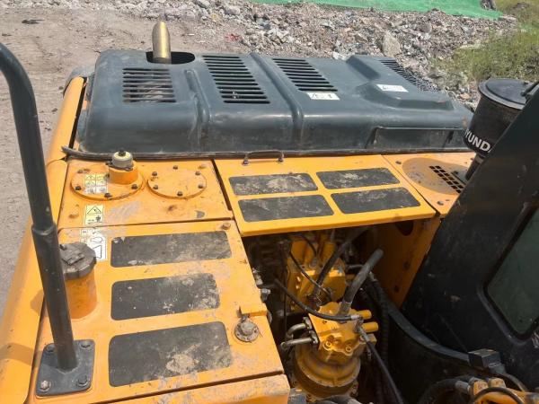 215VS Tracked  Used Hyundai Excavators Earthmoving 21T Digger Used Wheel Excavator