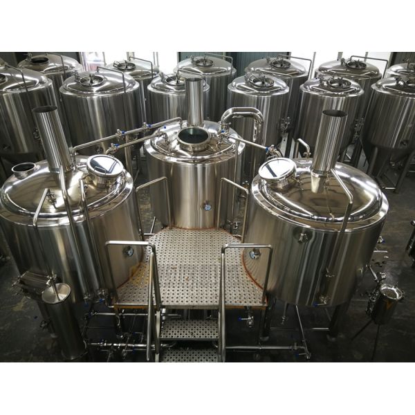 15 BBL Microbrewery Brewing Equipment Direct Fired / Steam Three Vessels