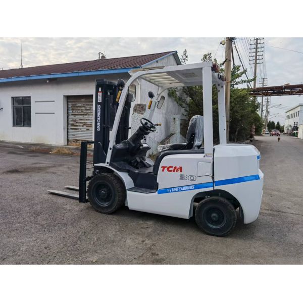 2012 TCM FD30 Diesel Fork Lift with Routine Fork Length Affordable and Versatile
