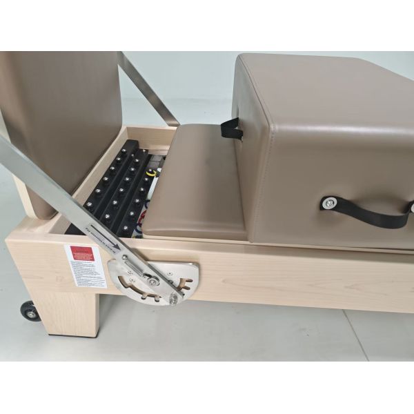 Maple Wood Frame Pilates Reformer U+PL001 with Classic Full Track Design
