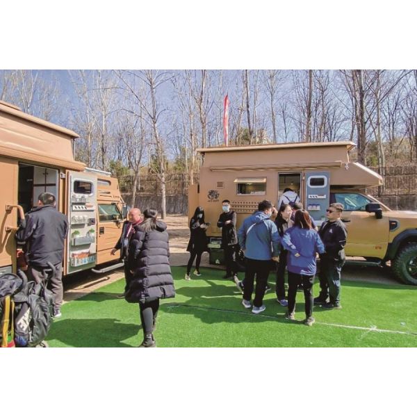 MS600 Dongfeng Mengshi Civil Vehicle  GVW(kg）4500-4900KG Drive mode 4x4 Seats 2-6