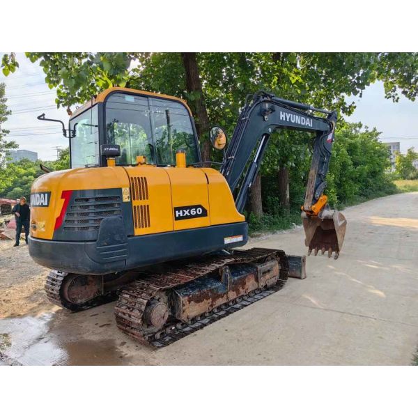 Small Used Excavator Hyundai HX60 Excavator with 0.21m³ Bucket 36.2KW Used Construction Machine
