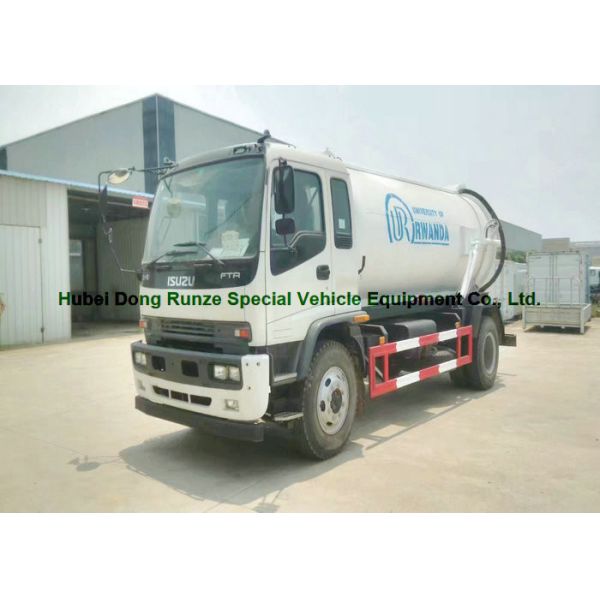 ISUZU Septic Vacuum Trucks / Sewer Suction Truck Euro 5 Engine 205HP