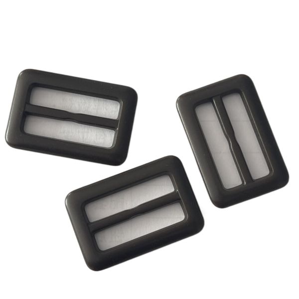 コートの上着類2の穴ポリエステルは深緑色18*14mmを締める