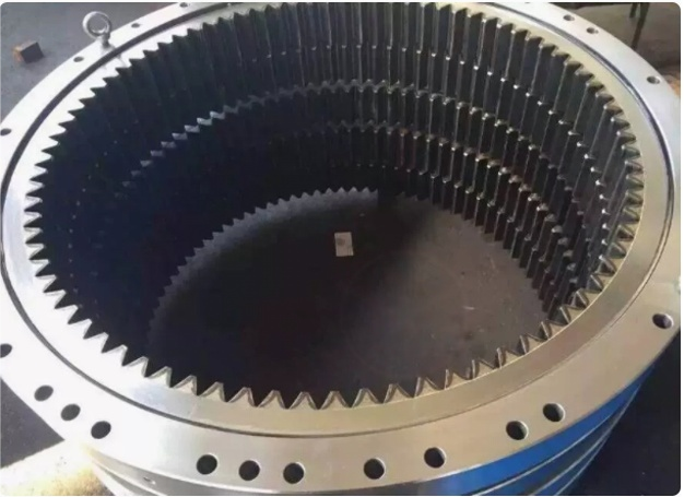 Longgong Excavator Slewing Bearing Turntable For Models 60 65 85 90 150 360 6220 6235 6330 918 936 939