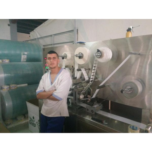 KC-2000-E and Highly Waterproof Medical Plaster Bandage Machine for First Aid Plaster