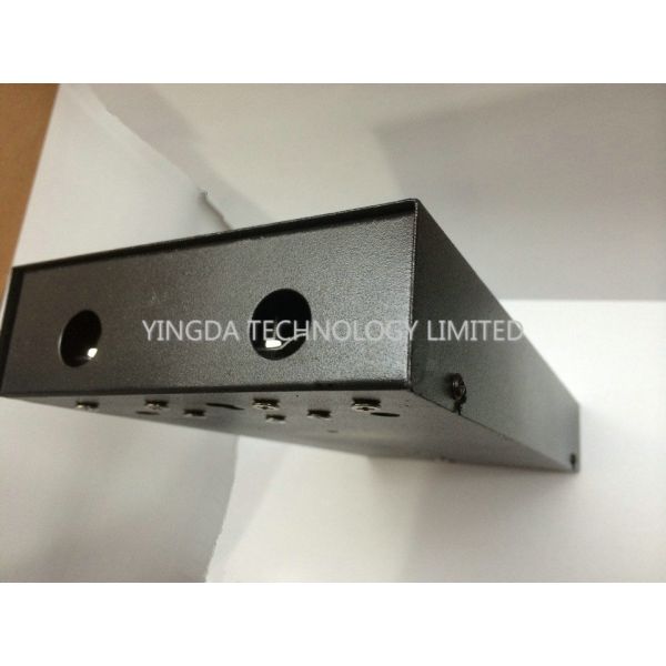 4 metal de la caja de la terminación de la fibra óptica del ST del puerto FC montado en la pared para la telecomunicación