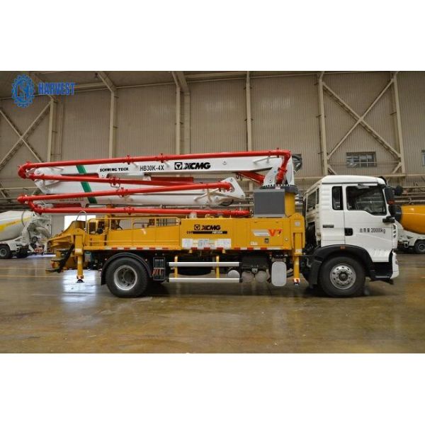 Caminhão da bomba concreta do crescimento da seção HB30K 30m da produtividade 100m3/h 4