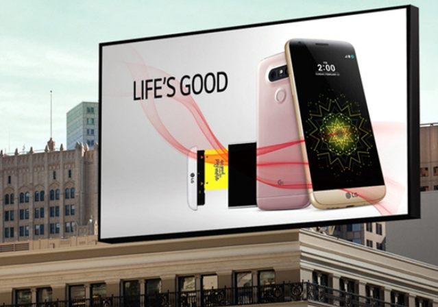 COB Advertising LED Screens , Outdoor Electronics Digital Led Billboard IP65 advertising led screen