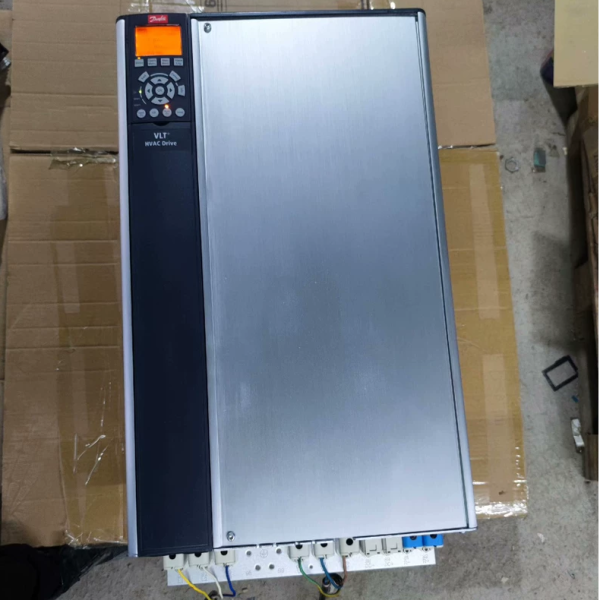 Genuine Danfoss VLT FC302 FC-302P55KT5E20 Three Phase 380V 55KW IP20 Variable Frequency Inverter Converter AC Motor Drive