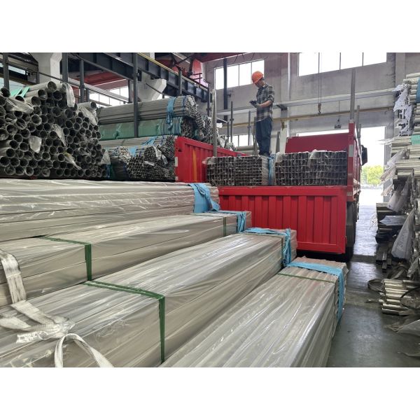 Square Seamless Annealed Stainless Steel Pipe Metal Decoiling OEM Available