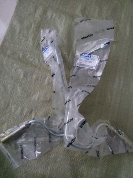 part No. :6251-71-4112 ,6251-71-5122,6251-71-5132,6251-71-5162. tube use for pc400-8 Fuel Supply Pump