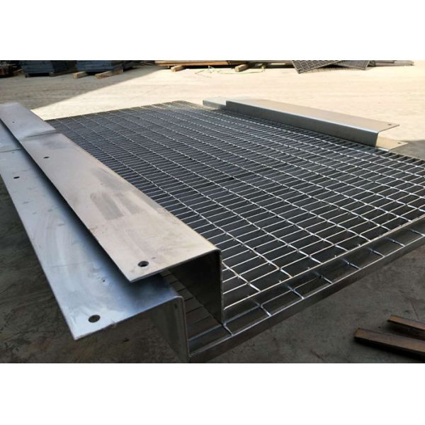 Industrial Galvanized Bar Grating Clips Building Material Floor Walkway Steel Grating