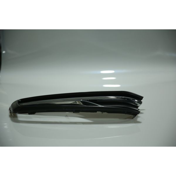 56D 854 665 C Car Fog Light Covers For VW Passat 2016 2017 2018