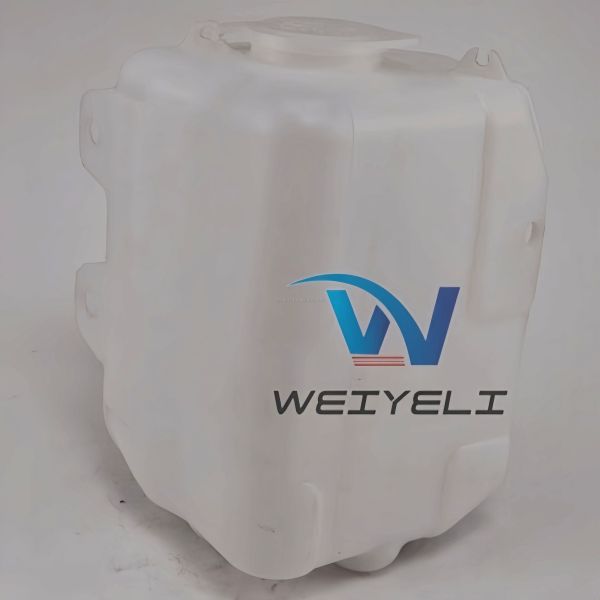 Le réservoir d'expansion du liquide de refroidissement Komatsu PC200-8 GD755-5R 21T-06-11351