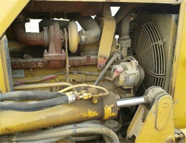 secondhand japan caterpillar D4C bulldozer, CAT bulldozer d4c lgp , caterpillar D4 D4R D4G D4H bulldozer