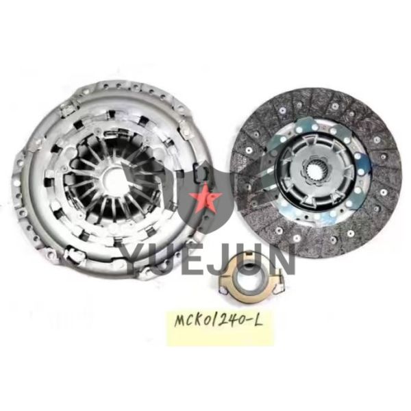 31001-0W061,MCK01240-L,31001-05030, 832068,300 0950 720，SIZE:240*21 Engine：Toyota Motor (Imported) AURIS (_E15_) 2.0 D-4D (ADE150_, ADE150R),1AD-FTV 1AD-FTV  FOR TOYOTA CLUTCH KIT