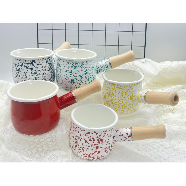 Customized Logo Enamelled Metal Steel Saucepan Mini Hot Pot Milk Pot