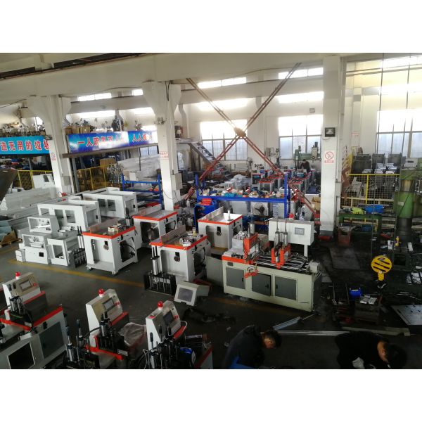 Автомат для резки профиля СГС 120*300мм алюминиевый