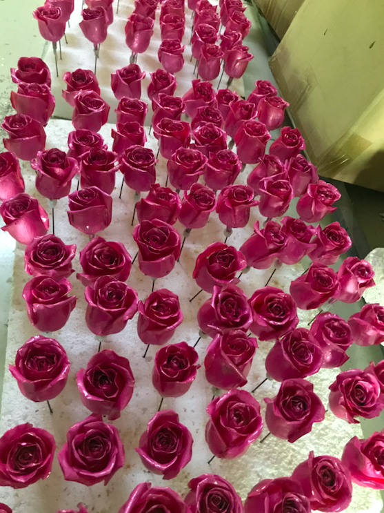 High Quality Gold Trimmed Rose Preserved Flower Beautiful Handmade Gifts for Woman