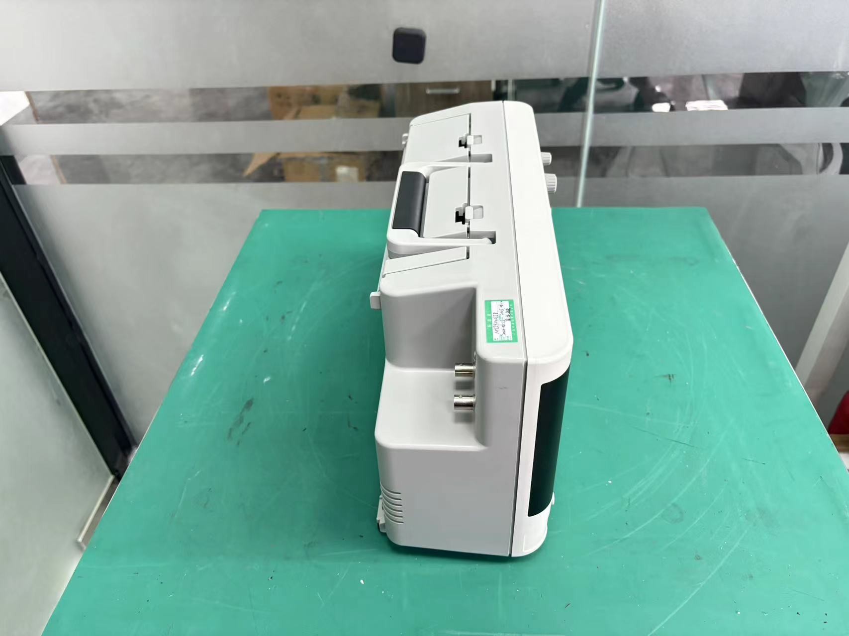 Keysight Agilent MSOX3104T Осилоскоп смешанного сигнала: 1 ГГц, 4 аналоговых плюс 16 цифровых каналов