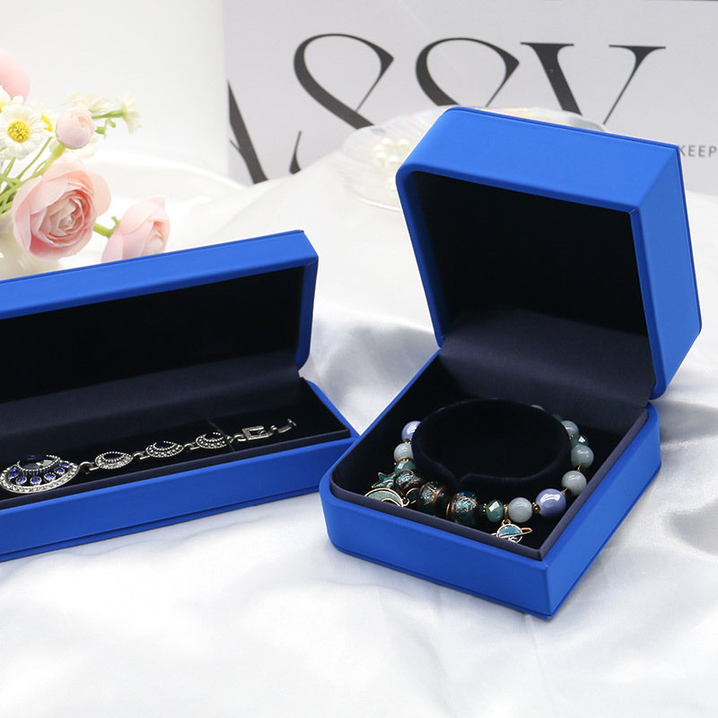 Luxury Packaging Jewellery Set Box Custom Logo Pu Leather Hinged Closure