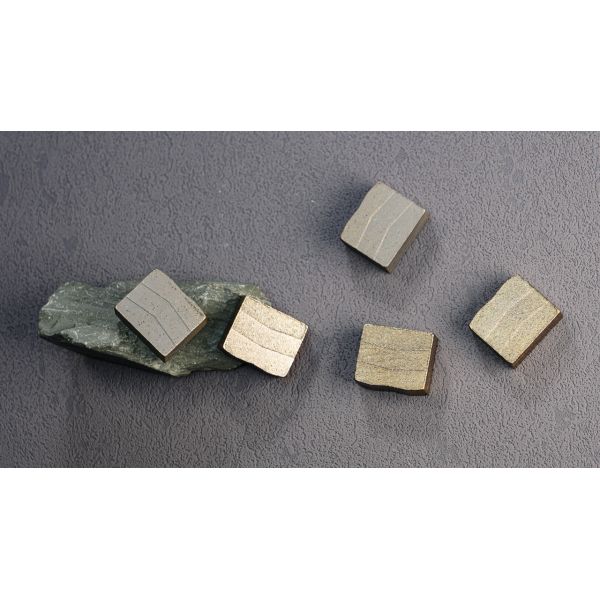 Polished Finish M and Flat Shape Diamond Sintered Segment for Sandstone Cutting Tools