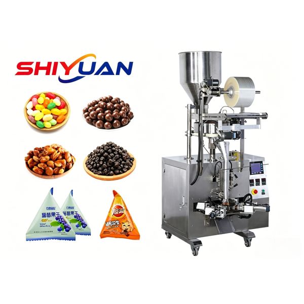 20-60bags/min Triangle Bag Packing Machine , Chocolate Snacks Peanuts Packaging Machine