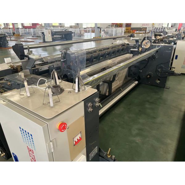 Луч двойника машины 3.5kw воздушной струи одиночного сопла сплетя печатает Shuttleless теней